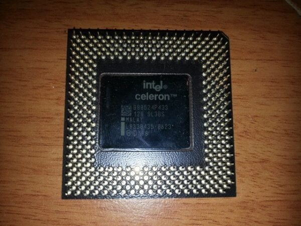 Processeur Intel Celeron 433 MHz Socket 370/Slot 1 Vintage CPU SL3BS