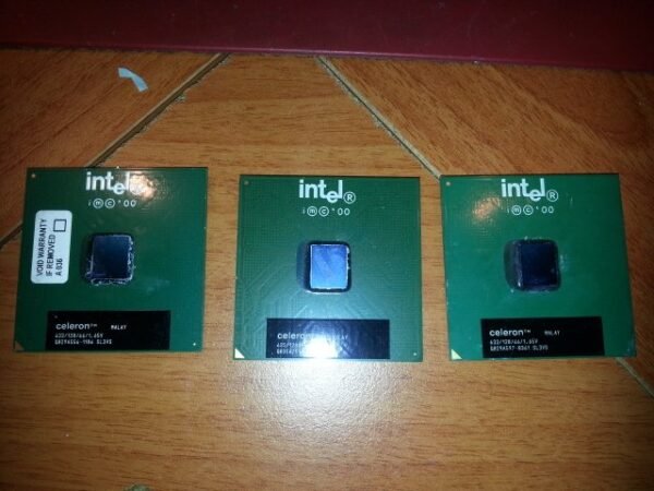 Processeur Intel Celeron 633 MHz-sl3vs