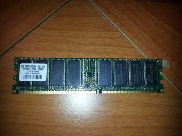 Mémoire 256 mo DDR PC2100