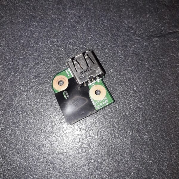 Port USB 36AT9UB0022