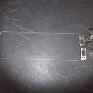 Charnière droite et gauche pour Toshiba C670D