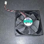 Ventilateur AVC 92x92x25mm DS09225S12H-034 12V 0.41A 3 fils