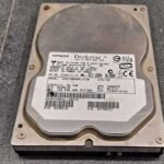 Disque Dur Hitachi Deskstar HDS728080PLAT20 IDE 82,3 Go 3,5