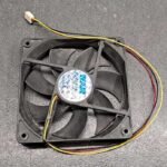 Ventilateur 120x120 Wam w12025hy12sema1003 connecteur 3 broches