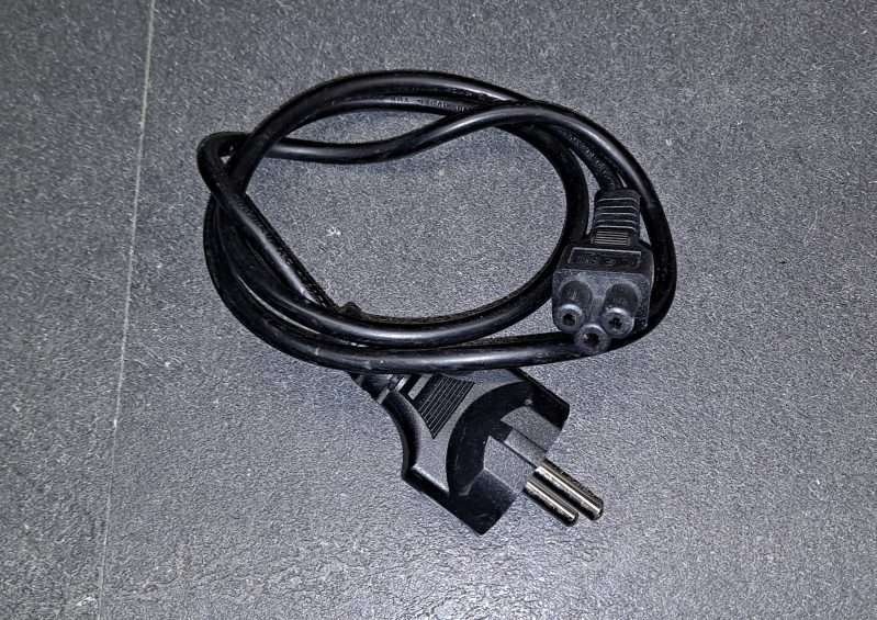 Cable Alimentation PC Tripolaire CEE7 Schuko vers IEC 320 C5, 3Pin AC Cordon de Trèfle